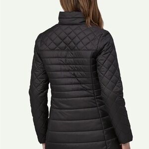 Patagonia Women's Black Quilted Puffer Jacket New worn twice - too big